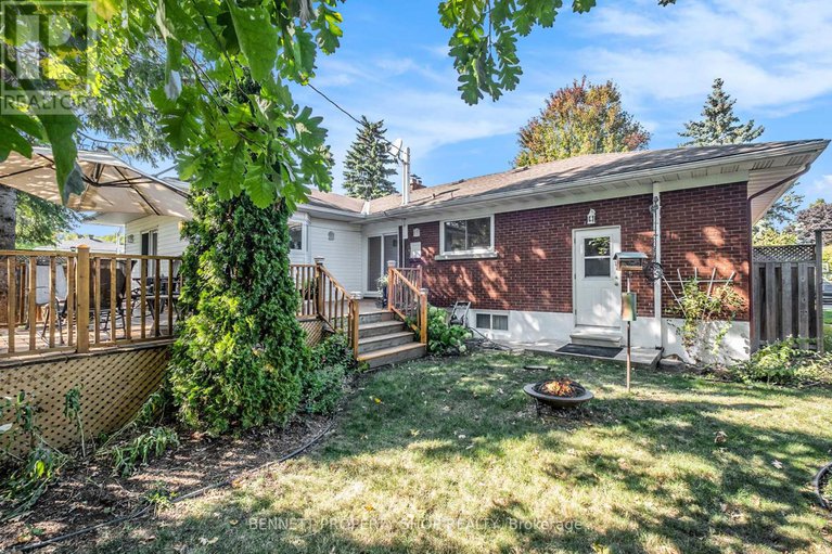 28914923/668-chapman-boulevard/elmvale-acres/ottawa/ontario/K1G1T6_18