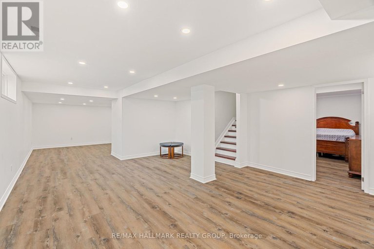 28760262/41-smoketree-crescent-e/stittsville-north/ottawa/ontario/K2S2B8_33
