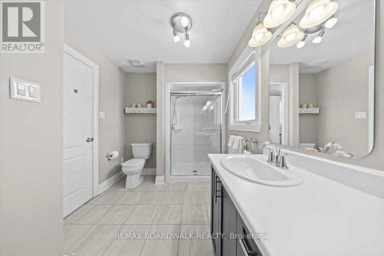 29414460/2424-marble-crescent/town-of-rockland/clarence-rockland/ontario/K4K1P6_32