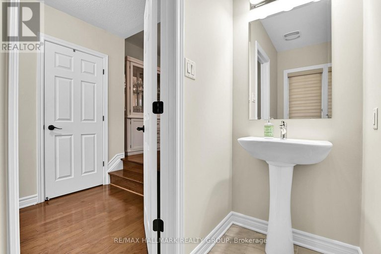 28655521/6341-renaud-road/orleans-village/ottawa/ontario/K1W0J4_4