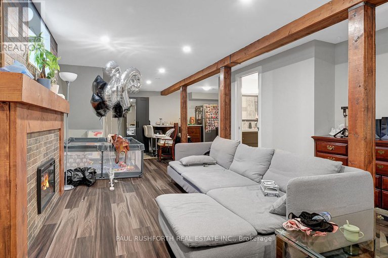 28785277/845-trojan-avenue/castle-heightsrideau-high/ottawa/ontario/K1K2P8_9