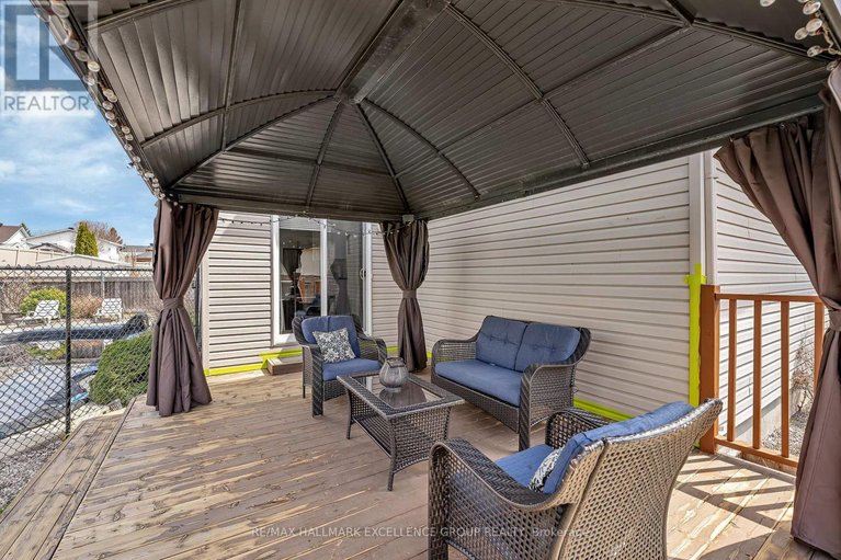 29662390/1611-sebastien-crescent/town-of-rockland/clarence-rockland/ontario/K4K1V9_41