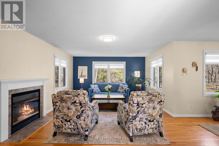 29662329/355-otty-way/drummondnorth-elmsley-north-elmsley-twp/drummondnorth-elmsley/ontario/K7H0E5_16