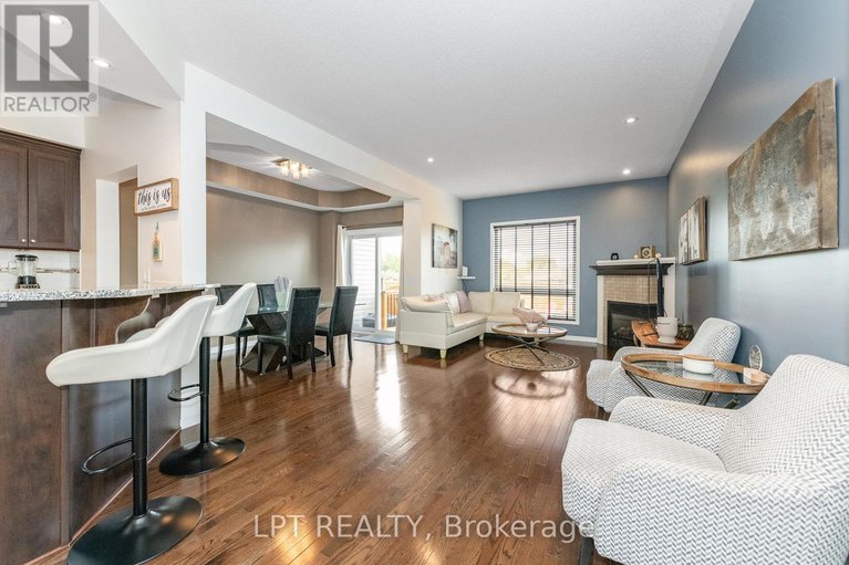 28801057/950-torovin-private/pineview/ottawa/ontario/K1B0A7_4