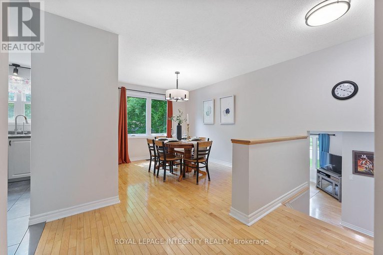28620822/165-maude-street/almonte/mississippi-mills/ontario/K0A1A0_4