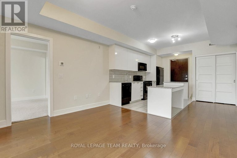 29471841/201-2785-baseline-road/redwood-park/ottawa/ontario/K2H0B7_14