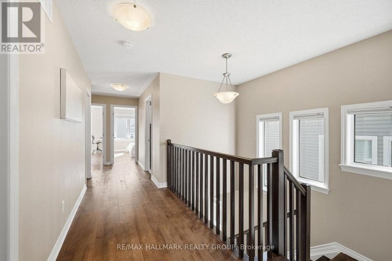 29623774/570-baie-des-castors-street/camelot/ottawa/ontario/K4A0Y7_18