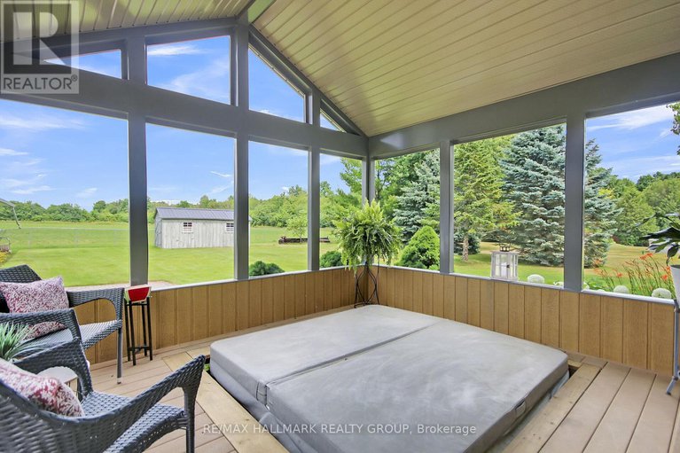 28655668/1721-carsonby-road-e/manotick-south-to-roger-stevens/ottawa/ontario/K0A2E0_29