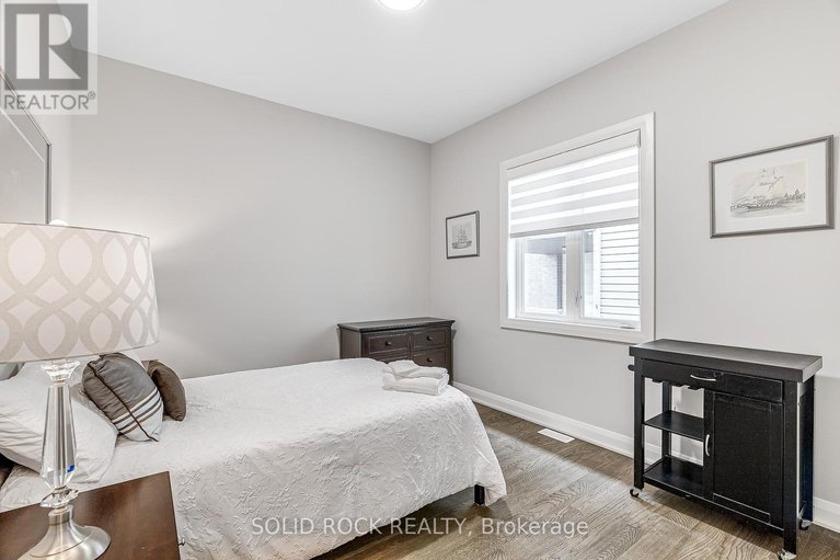 28585718/135-pathfinder-way/riverside-southgloucester-glen/ottawa/ontario/K1X0C9_25