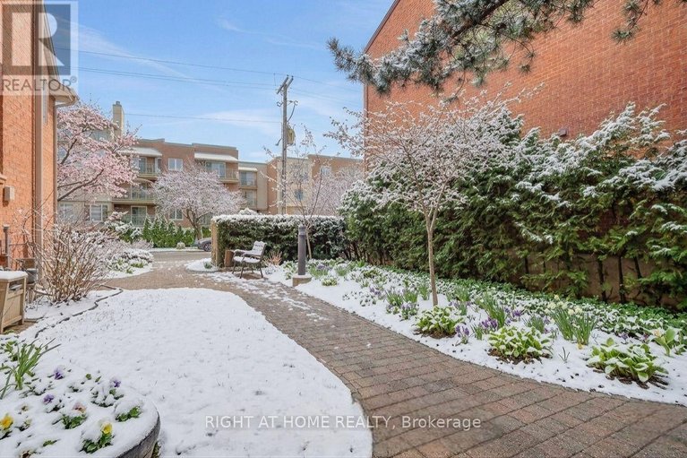 29450366/6-2-columbus-avenue/overbrook/ottawa/ontario/K1K1R3_4