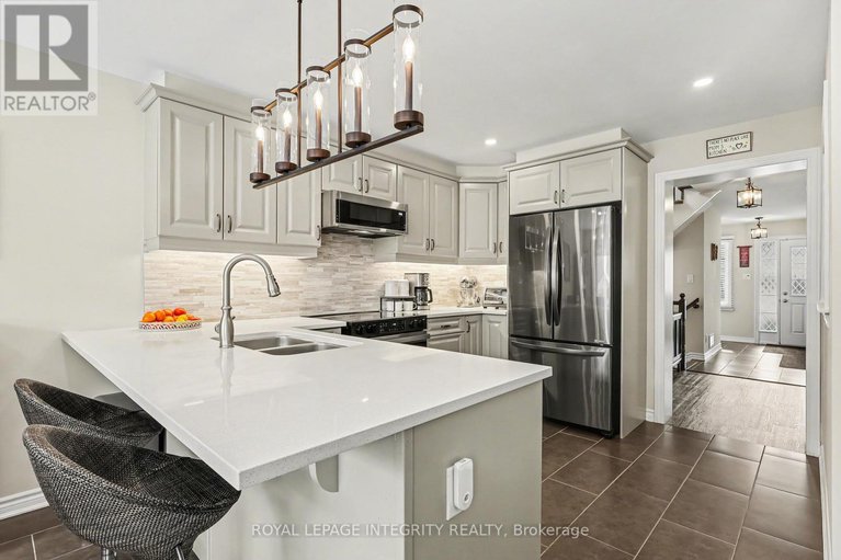 29390645/536-arum-terrace/avalon-west/ottawa/ontario/K4A1E6_10