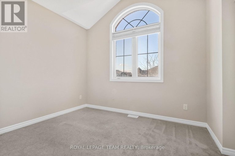 29516252/335-rue-des-soldats-riendeau-street/half-moon-bay/ottawa/ontario/K2J6H4_22