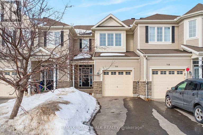 29438320/716-oakglade-avenue/emerald-meadowstrailwest/ottawa/ontario/K2M0B3_1