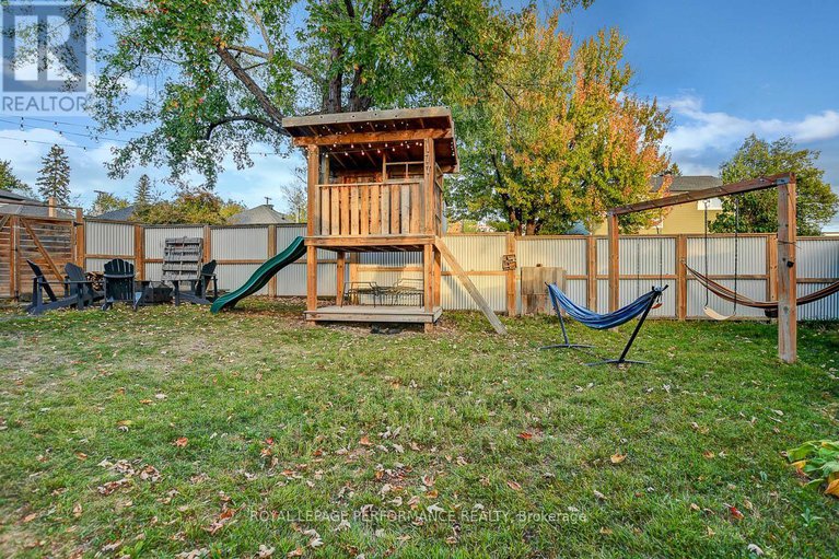 28972177/177-marier-avenue/vanier/ottawa/ontario/K1L5R8_47