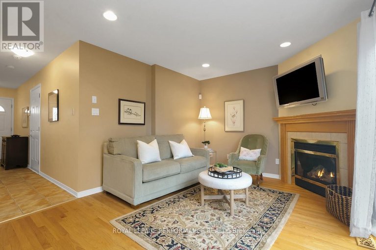 29081363/169-arcola-private/overbrookcastle-heights/ottawa/ontario/K1K4W9_41