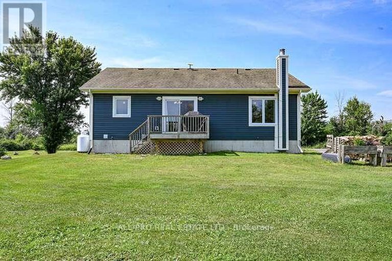 28596832/831-bolton-road/north-grenville-twp-kemptville-south/north-grenville/ontario/K0G1N0_17