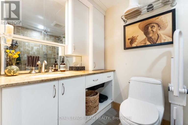 29060731/1806-160-george-street/lower-townbyward-market/ottawa/ontario/K1N9M2_17