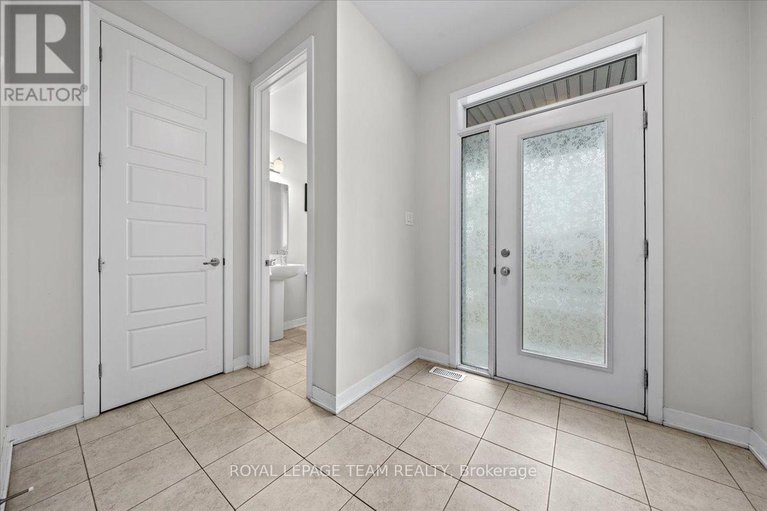 28967478/331-crossway-terrace/stittsville-north/ottawa/ontario/K2S2Z3_3