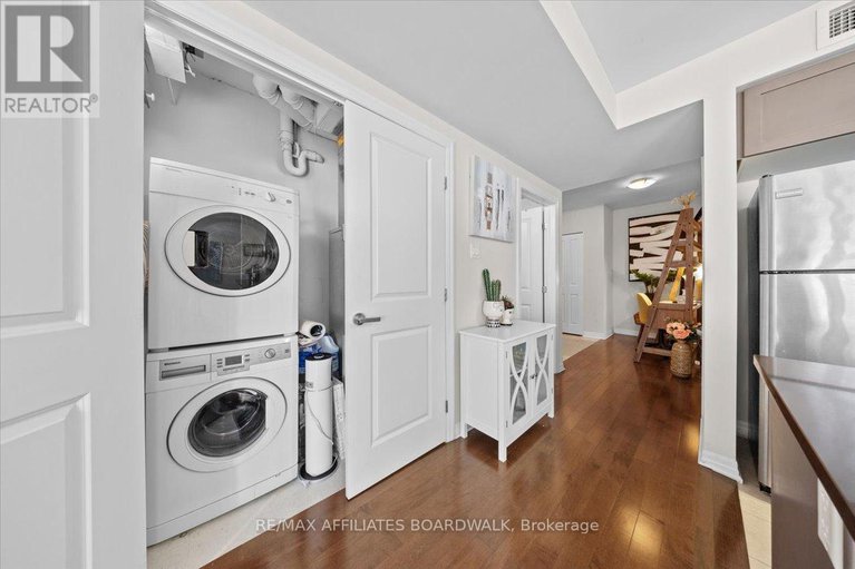 28649694/206-242-rideau-street-s/sandy-hill/ottawa/ontario/K1N0B7_3