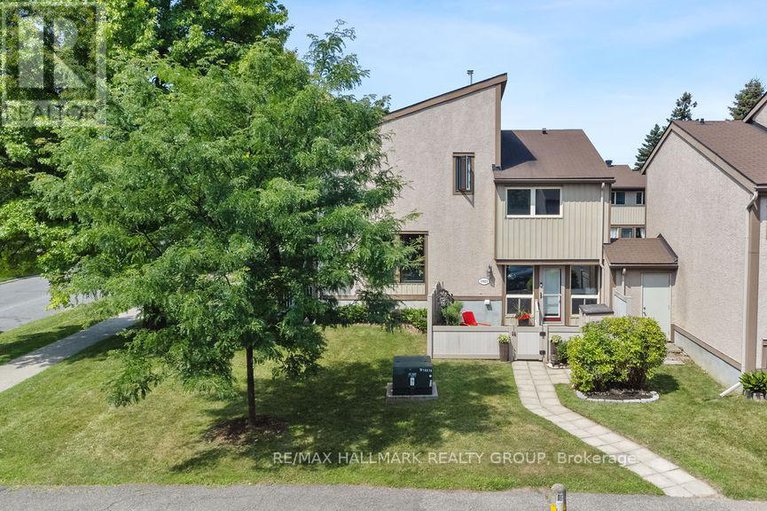 28624778/96-1921-stonehenge-crescent/pineview/ottawa/ontario/K1B4N7_40