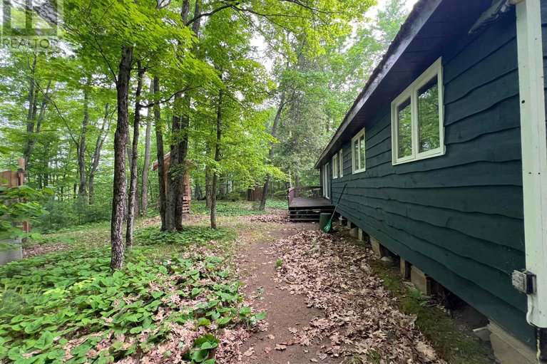 28439113/108-raycroft-creek/lanark-highlands-darling-twp/lanark-highlands/ontario/K0A3L0_28