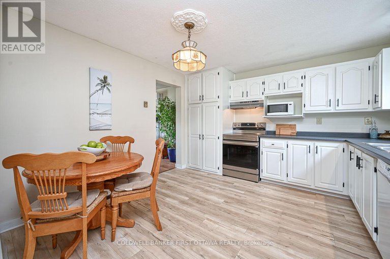 29416958/22-poole-creek-crescent/fringewood/ottawa/ontario/K2S1T6_12