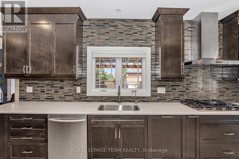 28423475/1426-spartan-grove-street/greely/ottawa/ontario/K4P1R6_17