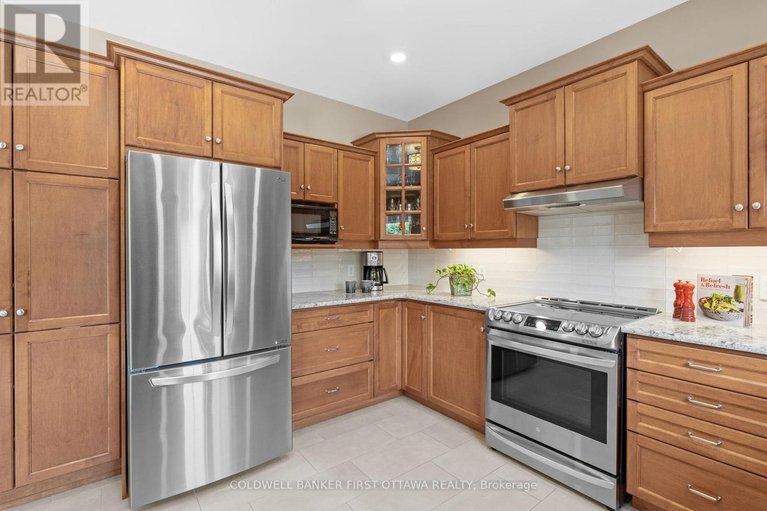 28479231/97-blackshire-circle/stonebridge/ottawa/ontario/K2J5M3_15