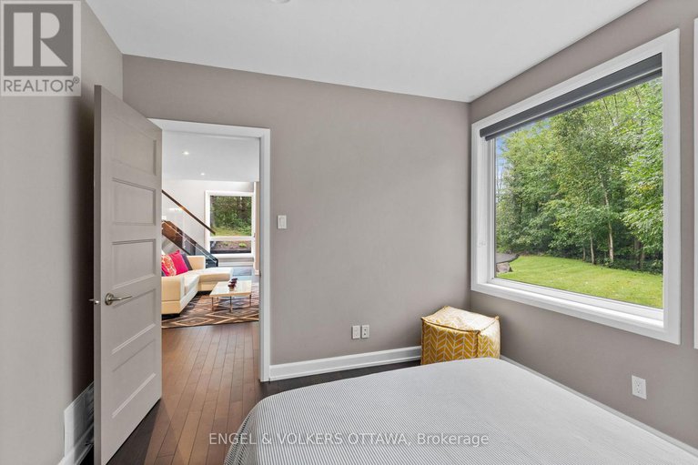 28704633/108-edith-margaret-place/huntley-ward-north-east/ottawa/ontario/K2W1A8_32