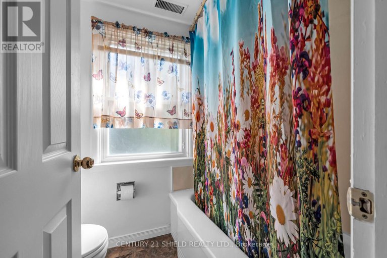 28960052/94-columbia-avenue/long-sault/south-stormont/ontario/K0C1P0_29