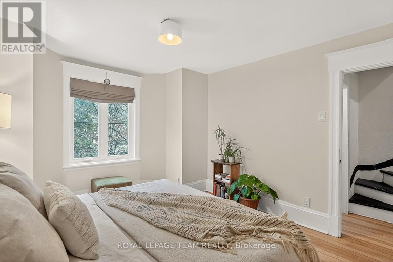 29137388/324-osgoode-street/sandy-hill/ottawa/ontario/K1N6T2_21