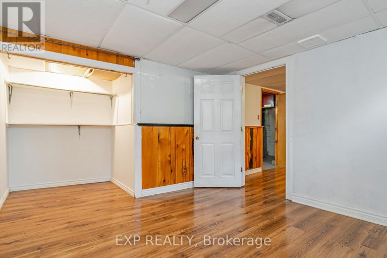 28896981/646-borthwick-avenue/castle-heightsrideau-high/ottawa/ontario/K1K2L9_24