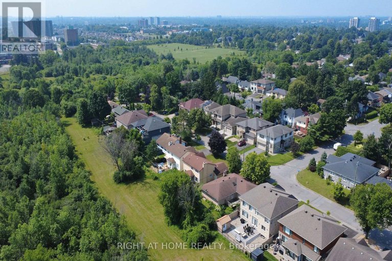 28631481/2257-prospect-avenue/alta-vista/ottawa/ontario/K1H7G2_37