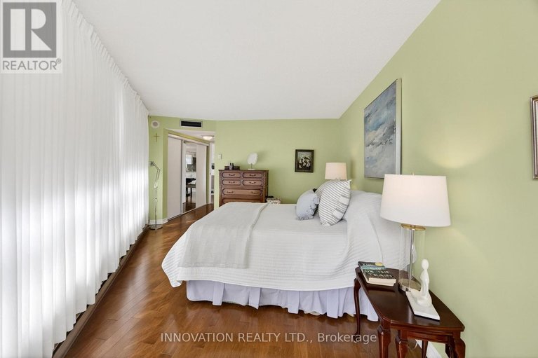 29525639/204-30-charlevoix-street/vanier/ottawa/ontario/K1L8K5_22