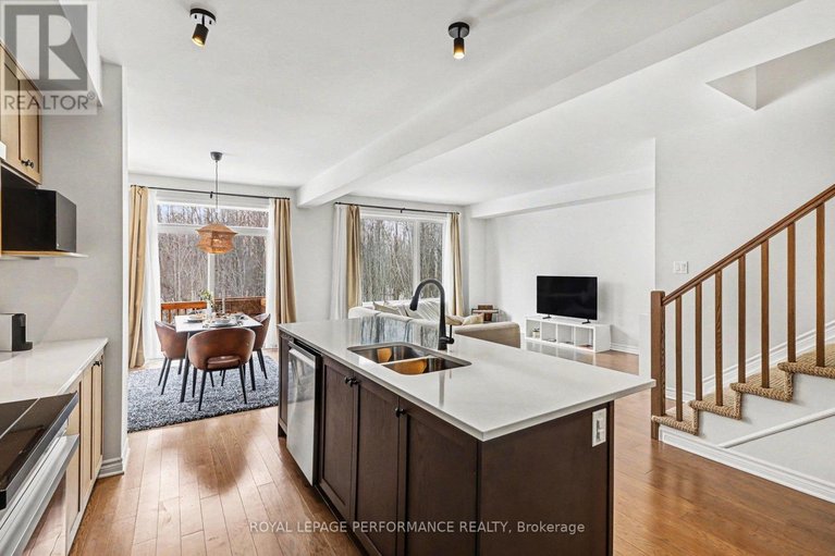 29540688/14-academie-street/embrun/russell/ontario/K0A1W0_15