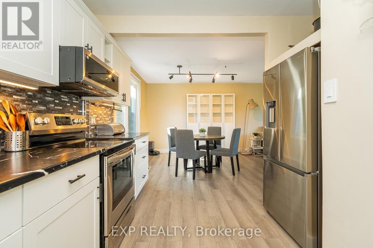 29635426/336-poulin-avenue/britannia/ottawa/ontario/K2B5T8_18