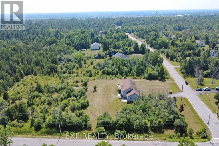 28755349/372-stonehome-crescent/mississippi-mills-ramsay-twp/mississippi-mills/ontario/K0A1A0_49