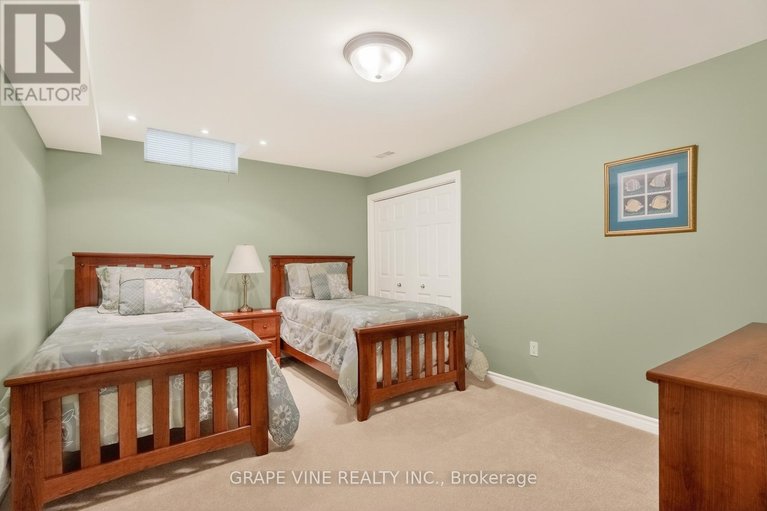 29608378/28-delamere-drive/stittsville-central/ottawa/ontario/K2S1G7_25