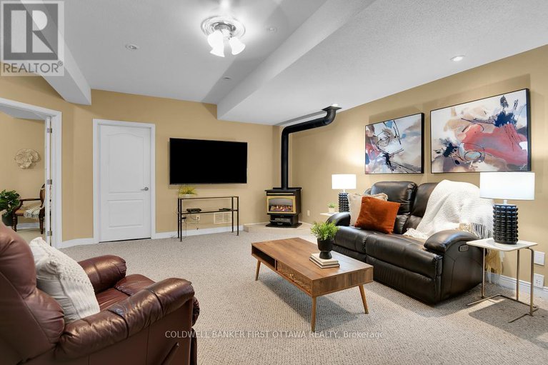 28855279/39-sable-run-drive/stittsville-central/ottawa/ontario/K2S1W8_28