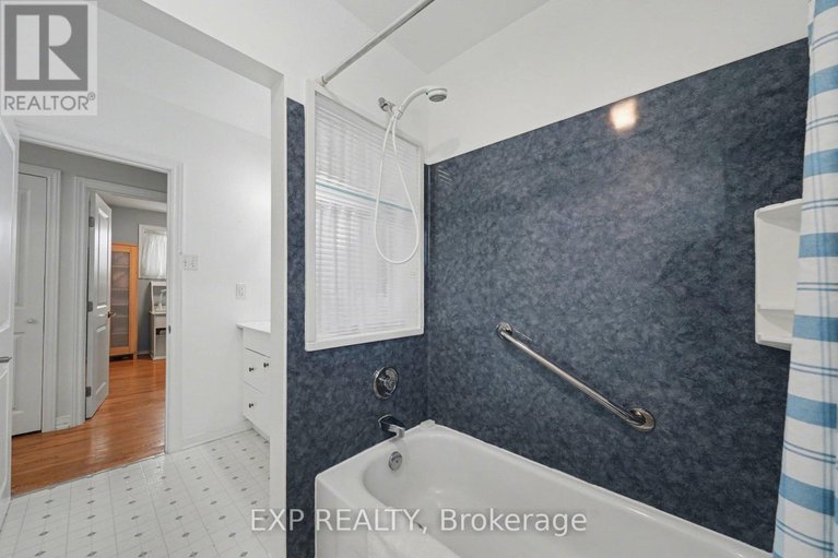 29381591/1291-morrison-drive/redwood-park/ottawa/ontario/K2H7L8_17