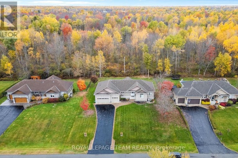 29688480/6703-pebble-trail-way/greely/ottawa/ontario/K4P0B7_4