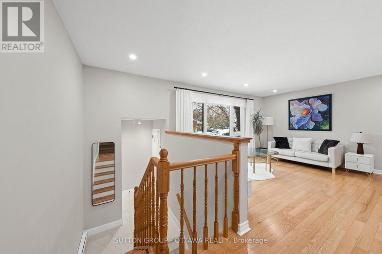 29110852/b-3-banner-road/sheahan-estatestrend-village/ottawa/ontario/K2H8T3_8