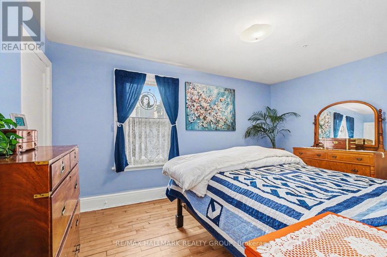 29621621/115-hamilton-avenue-n/ottawa-west/ottawa/ontario/K1Y1C1_14