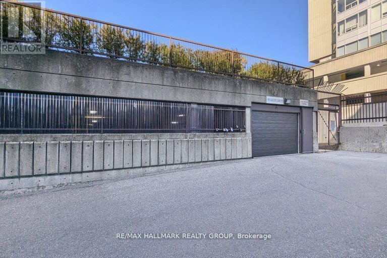 28567258/605-2019-carling-avenue/carlingwood/ottawa/ontario/K2A4A2_25