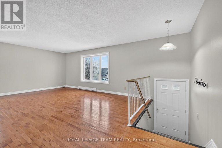 29475193/280-therese-avenue/town-of-rockland/clarence-rockland/ontario/K4K1G9_4