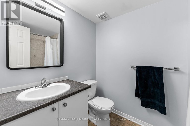 29622541/12-lakepointe-drive/avalon-east/ottawa/ontario/K4A5E3_39