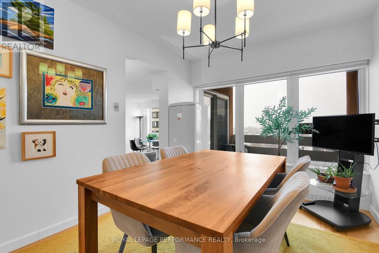 29351288/905-373-laurier-avenue-e/sandy-hill/ottawa/ontario/K1N8X6_17