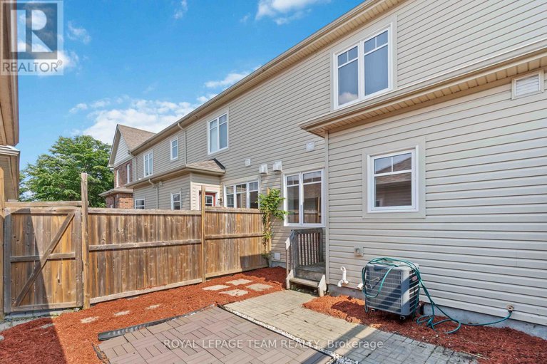 28462668/349-sweetflag-street/longfields/ottawa/ontario/K2J5A3_27