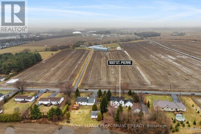 29615977/1007-st-pierre-road/embrun/russell/ontario/K0A1W0_13