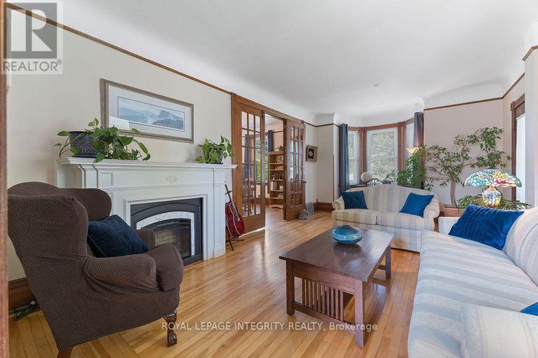 28694404/72-lakeshore-drive/morrisburg/south-dundas/ontario/K0C1X0_2
